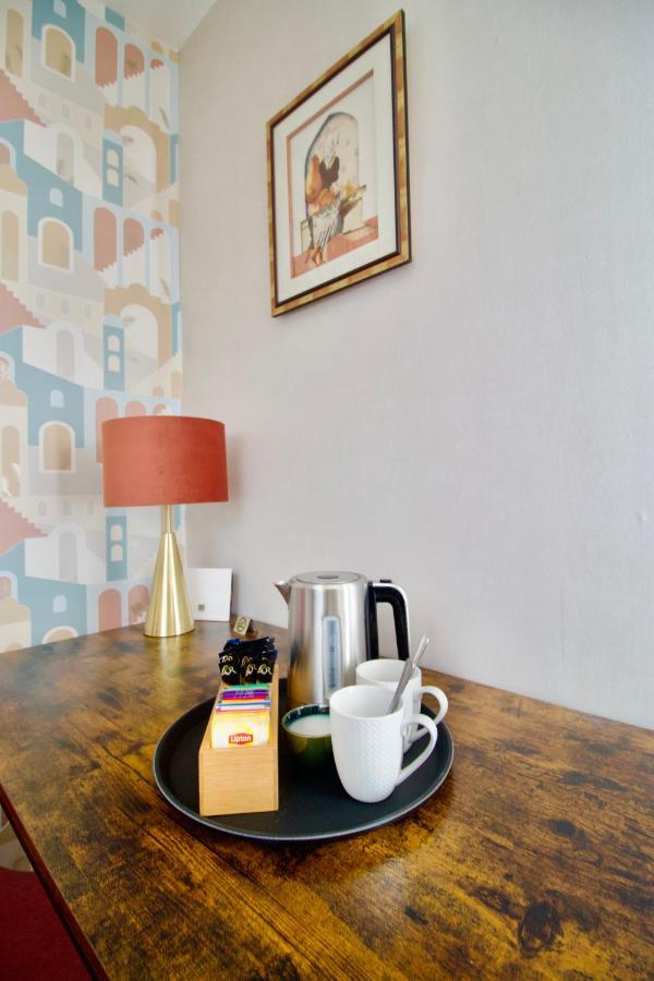 Bed and Breakfast O Trois Oliviers à Louin Extérieur photo
